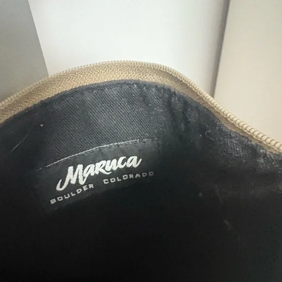 Elegant Beige Woven Shoulder Bag - Picture 3 of 4